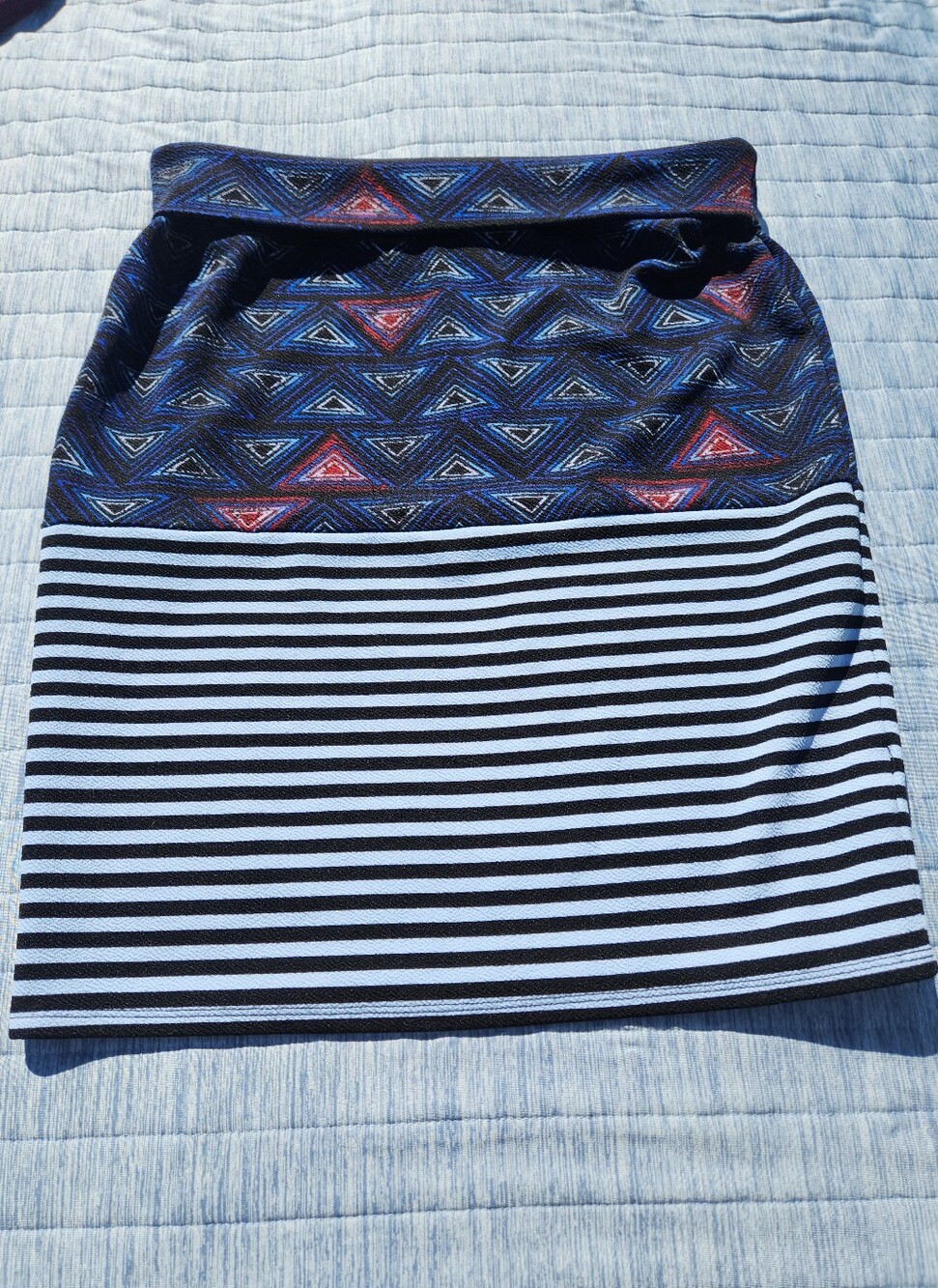LuLaRoe Navy, Black & White Patterned Fold-Over Waist Pencil Skirt